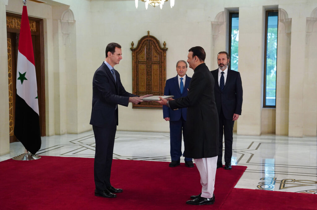 President Al Assad Accepts Credentials Of The New Pakistani Ambassador Syrian Times 6416